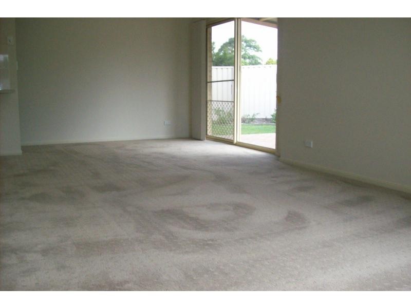 2/125 Meroo Road, Bomaderry NSW 2541