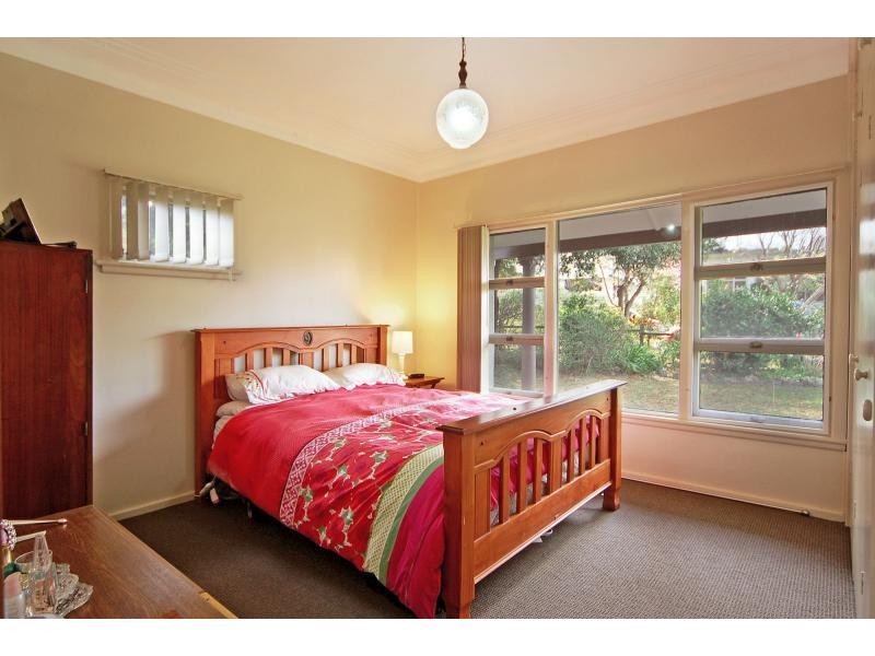 16 Turley Avenue, Bomaderry NSW 2541
