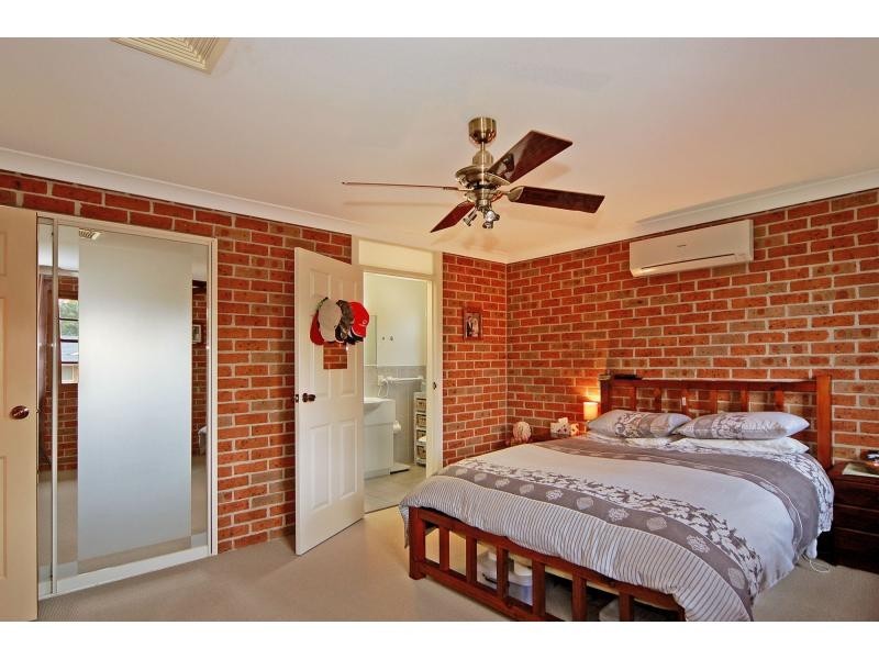 98 Jasmine Drive, Bomaderry NSW 2541