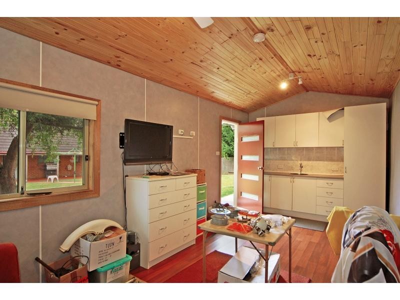 98 Jasmine Drive, Bomaderry NSW 2541