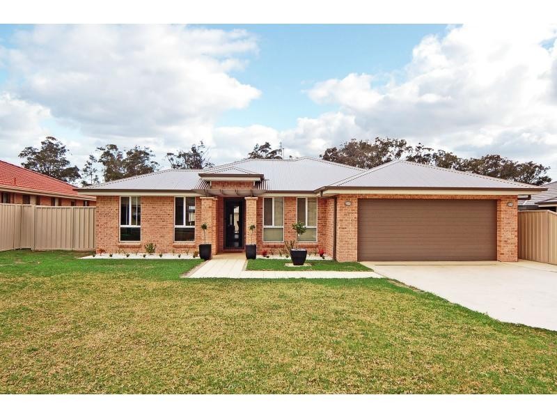 131 Rayleigh Drive, Worrigee NSW 2540