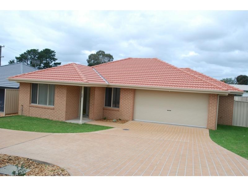 127 Meroo Road, Bomaderry NSW 2541