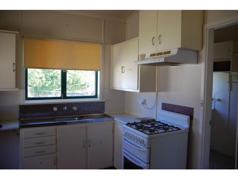 12 Quiberon Street, Nowra NSW 2541