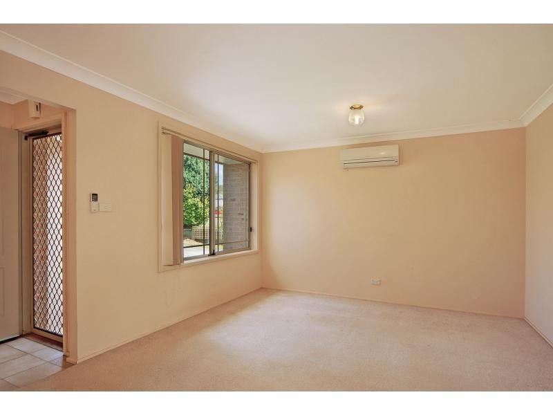 10 Gardenia Crescent, Bomaderry NSW 2541