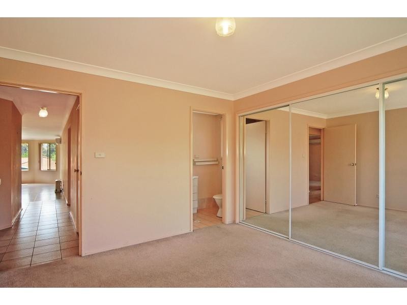 10 Gardenia Crescent, Bomaderry NSW 2541