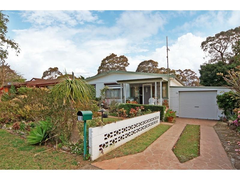 19 McDonald Avenue, Nowra NSW 2541