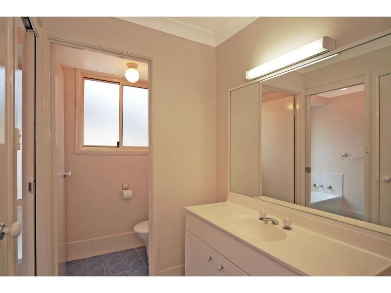 93 Jasmine Drive, Bomaderry NSW 2541