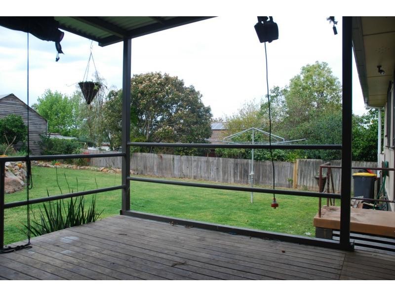 26 Dalwah Street, Bomaderry NSW 2541
