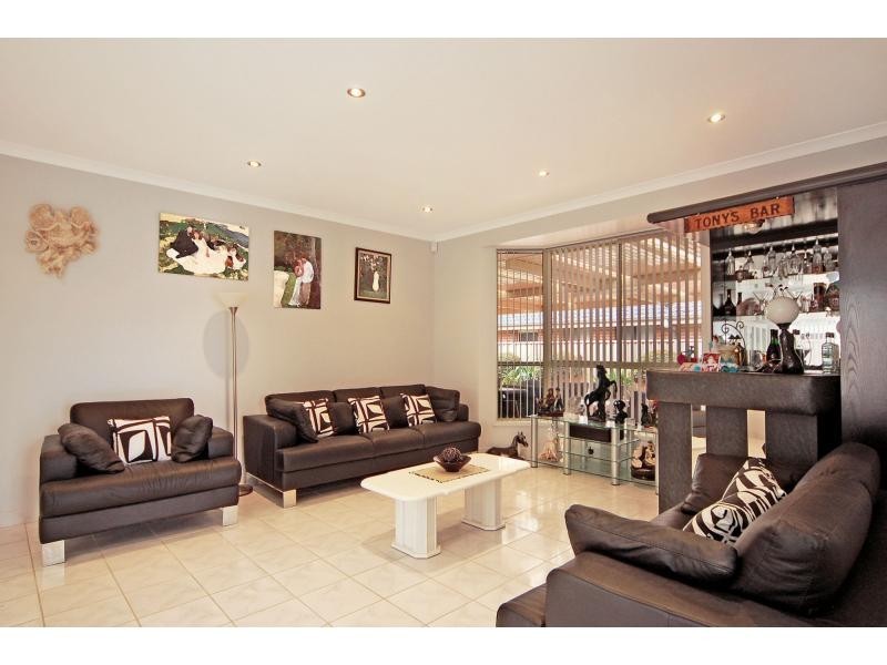 4 Lacebark Grove, Worrigee NSW 2540