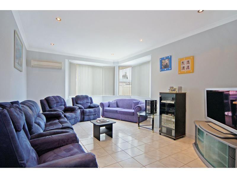 4 Lacebark Grove, Worrigee NSW 2540