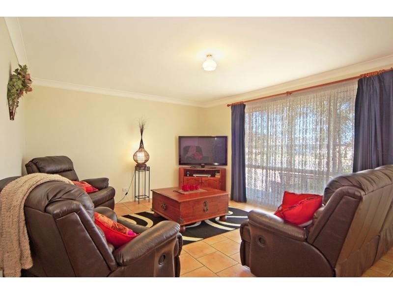 6 The Garden Walk, Worrigee NSW 2540