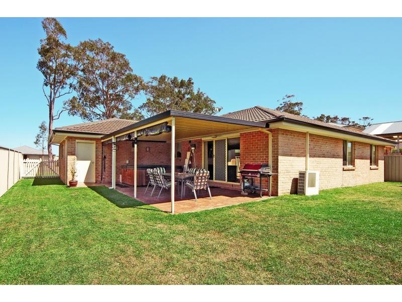 6 The Garden Walk, Worrigee NSW 2540