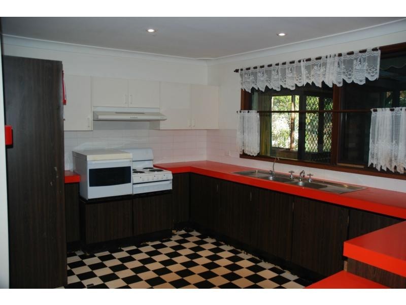 49 Walsh Crescent, North Nowra NSW 2541