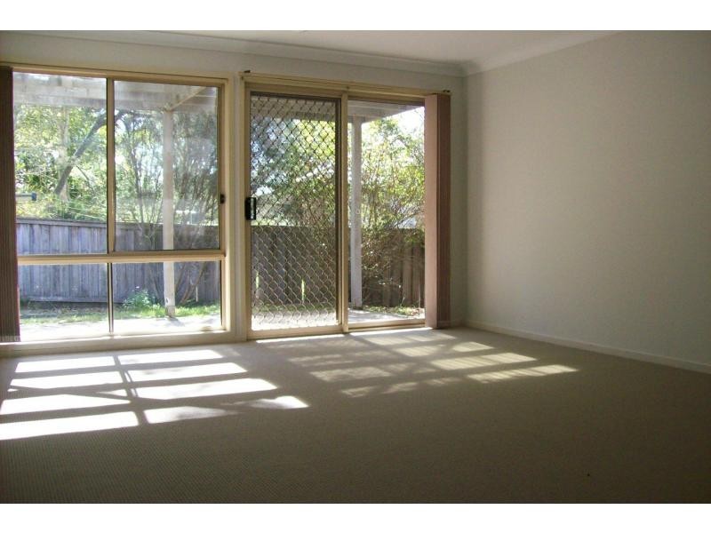 15/33 Lynburn Avenue, Bomaderry NSW 2541