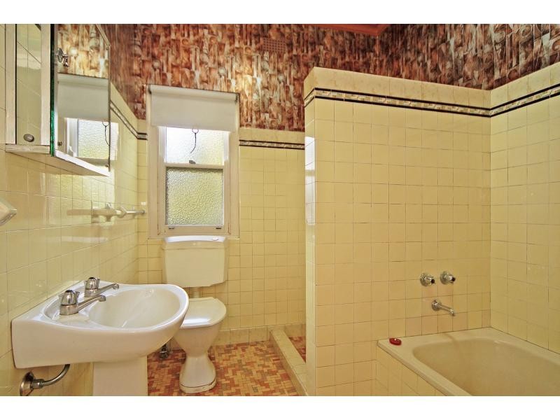 166 Kinghorne Street, Nowra NSW 2541