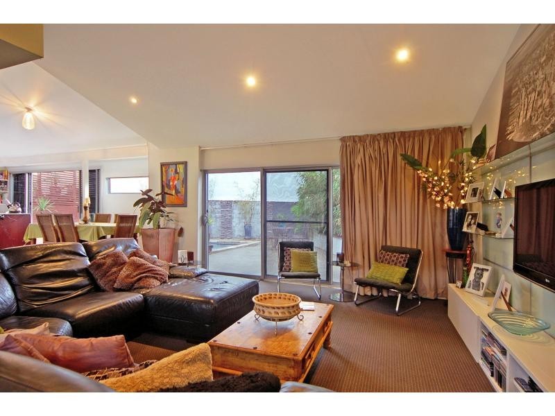 7 Kerwick Close, Nowra NSW 2541