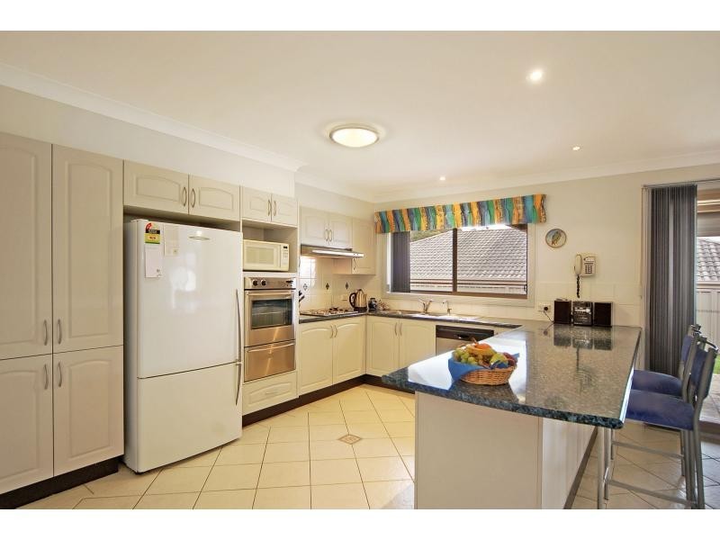30 Sheraton Circuit, Bomaderry NSW 2541