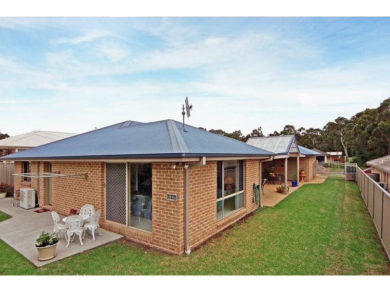 30 Sheraton Circuit, Bomaderry NSW 2541