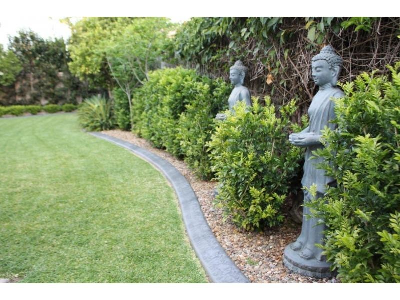 6 Meroo Road, Bomaderry NSW 2541