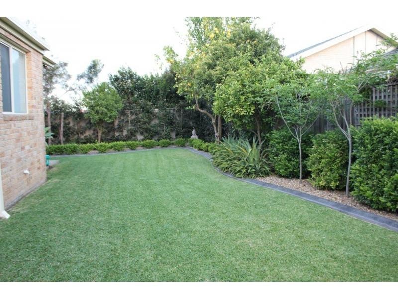 6 Meroo Road, Bomaderry NSW 2541