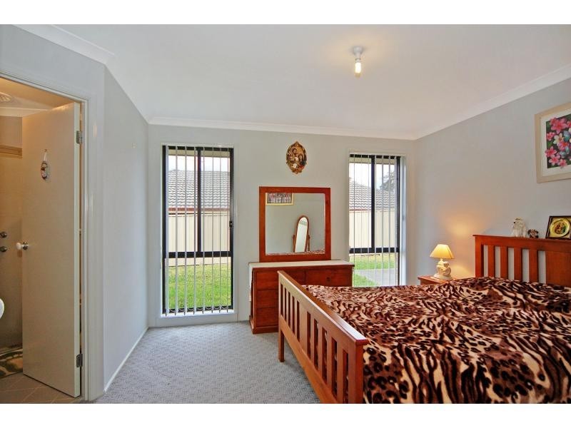 8 Mildura Street, Nowra NSW 2541