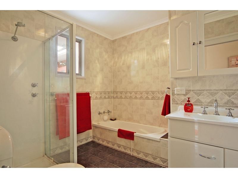 22 Karowa Street, Bomaderry NSW 2541