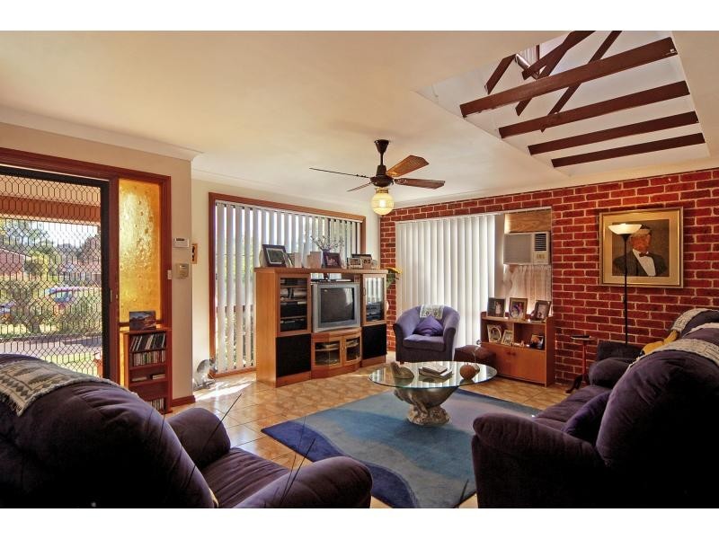 1/18 Wilari Close, Bomaderry NSW 2541