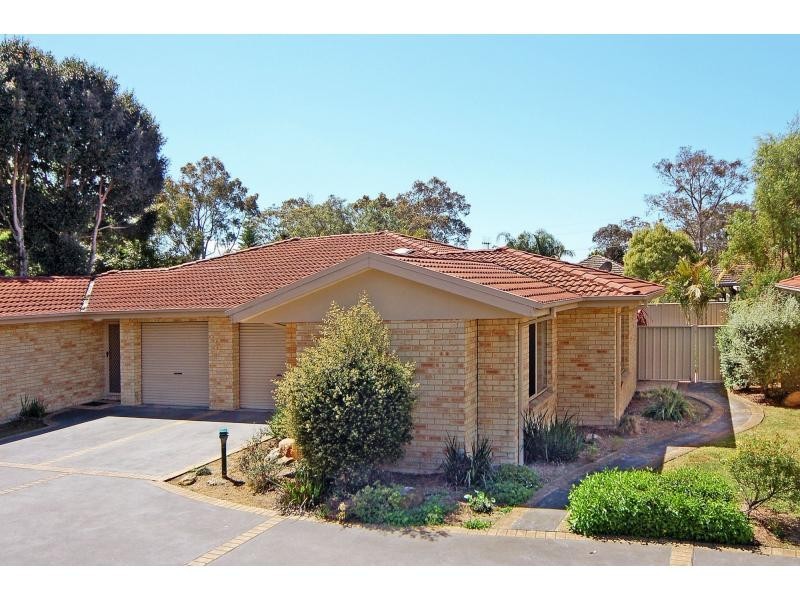 7/22 Mattes Way, Bomaderry NSW 2541