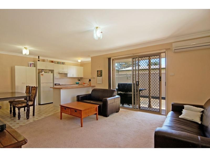 7/22 Mattes Way, Bomaderry NSW 2541