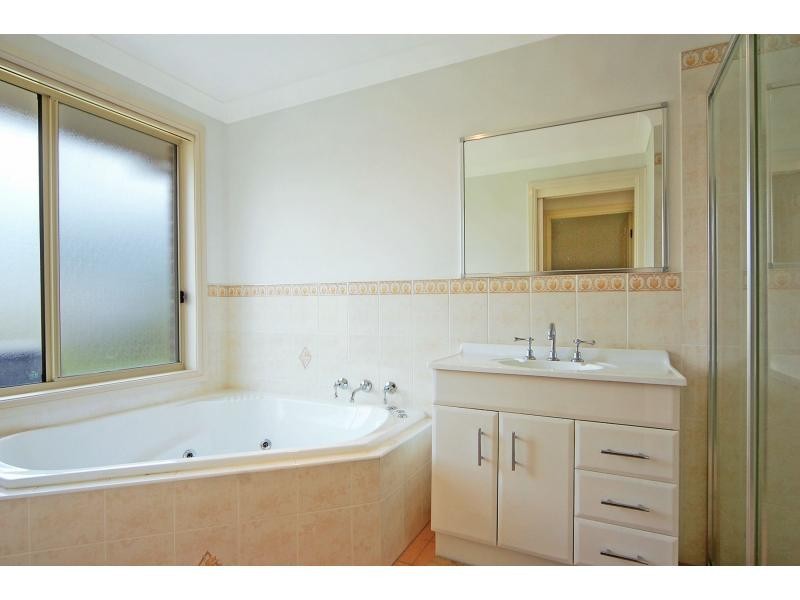 15 Mintbush Crescent, Worrigee NSW 2540