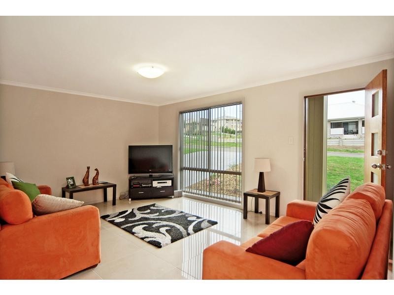40 Carrington Park Drive, Nowra NSW 2541