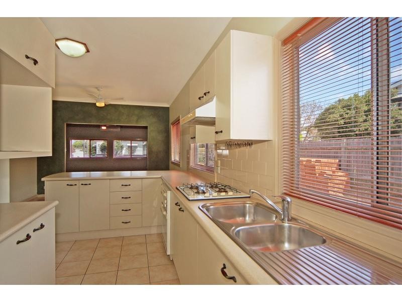 25 Cambewarra Road, Bomaderry NSW 2541