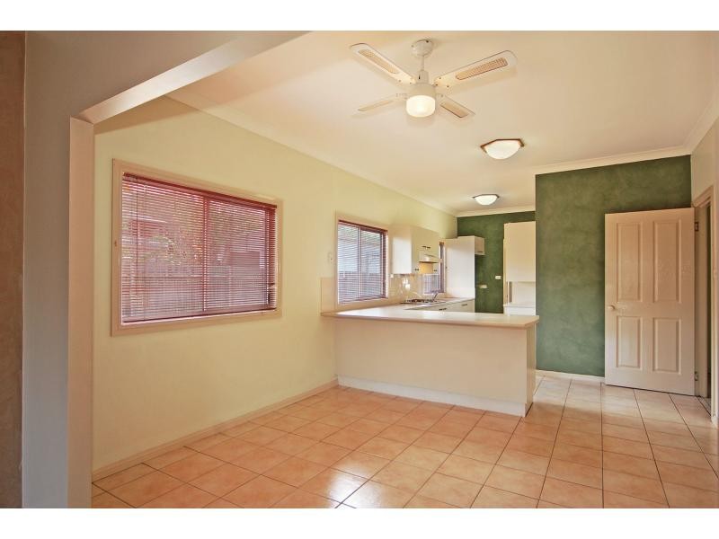 25 Cambewarra Road, Bomaderry NSW 2541