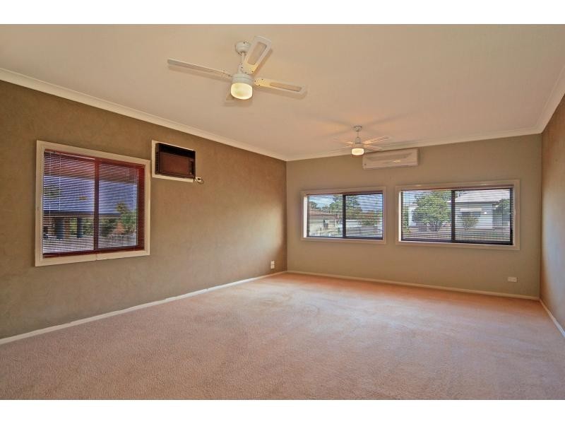25 Cambewarra Road, Bomaderry NSW 2541