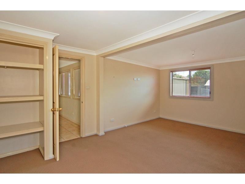 25 Cambewarra Road, Bomaderry NSW 2541
