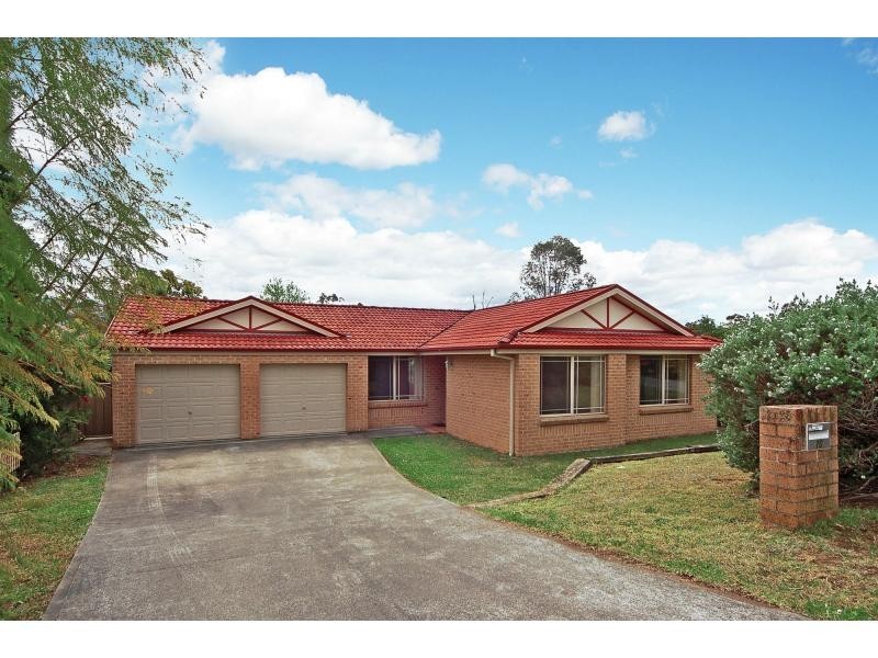 10 Gardenia Crescent, Bomaderry NSW 2541