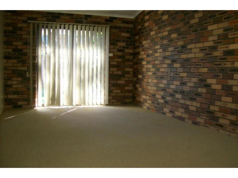 1/49 Brinawarr Street, Bomaderry NSW 2541