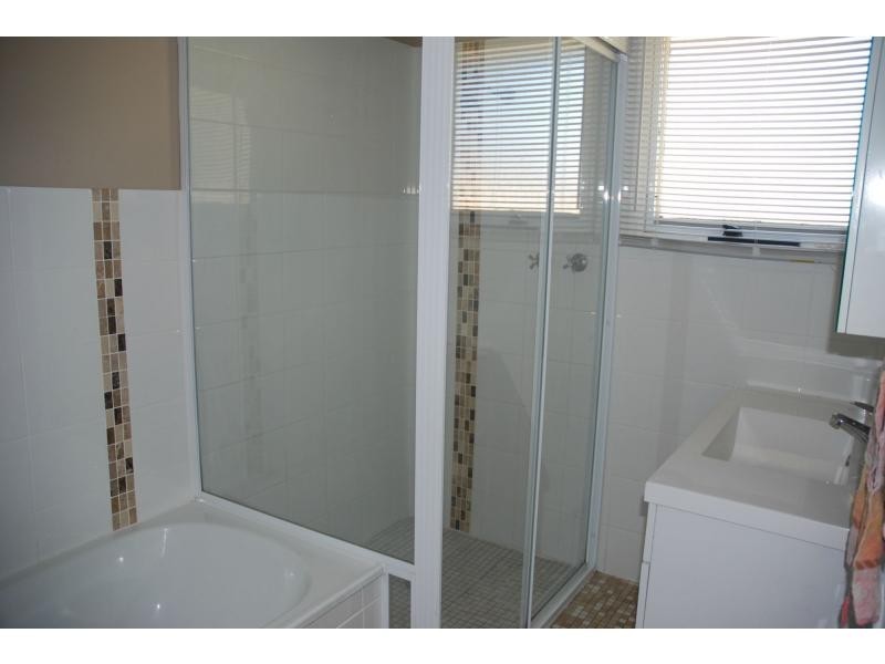 34 Alfred Street, Bomaderry NSW 2541