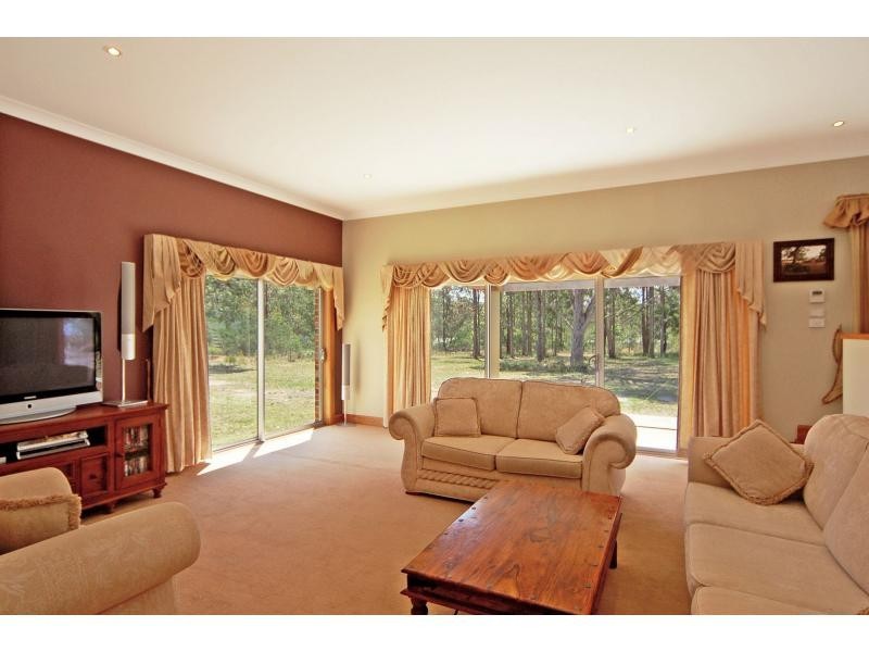 11 Monterey Drive, Nowra Hill NSW 2540