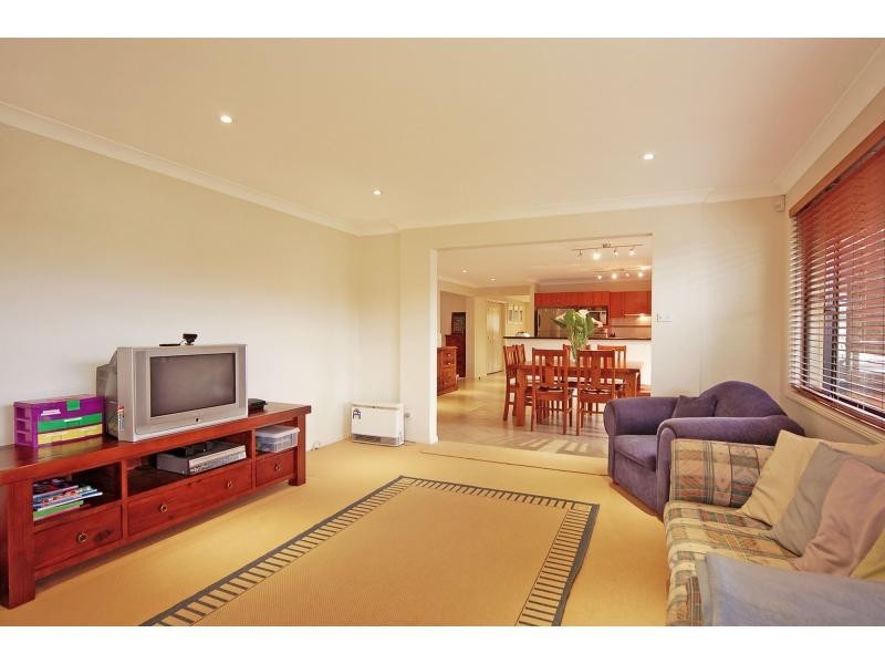 17 Eucalyptus Avenue, Worrigee NSW 2540