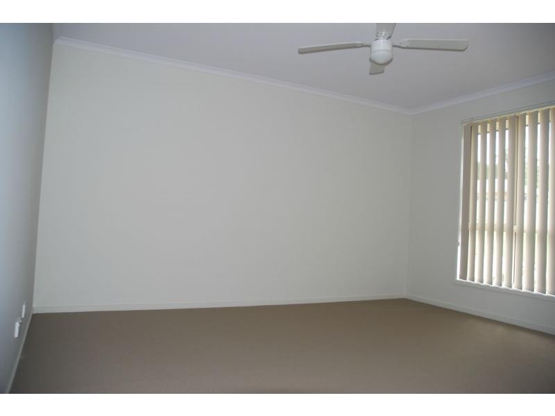 13 Christiana Close, West Nowra NSW 2541