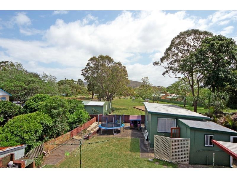 25 River Road, Shoalhaven Heads NSW 2535