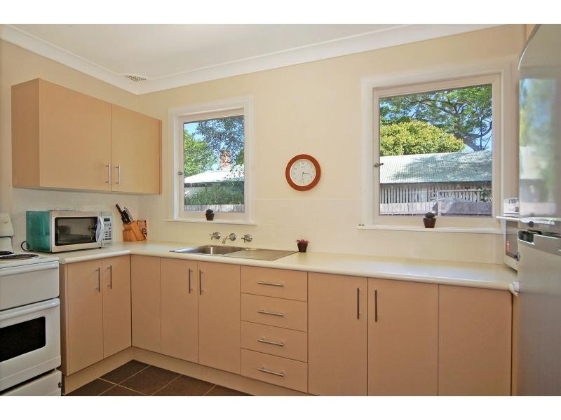 48 Meroo Road, Bomaderry NSW 2541