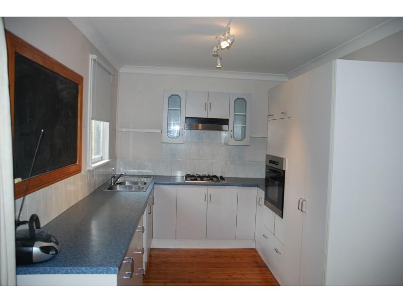 26 Dalwah Street, Bomaderry NSW 2541
