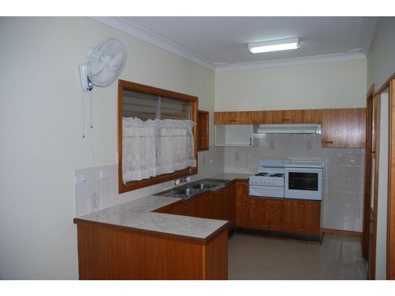 5 Ryan Avenue, Nowra NSW 2541