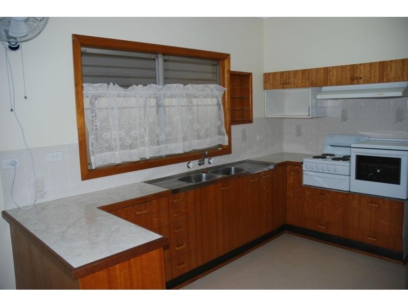 5 Ryan Avenue, Nowra NSW 2541