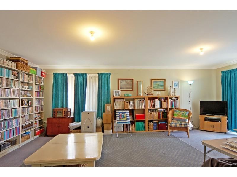 22 Burradoo Crescent, Nowra NSW 2541