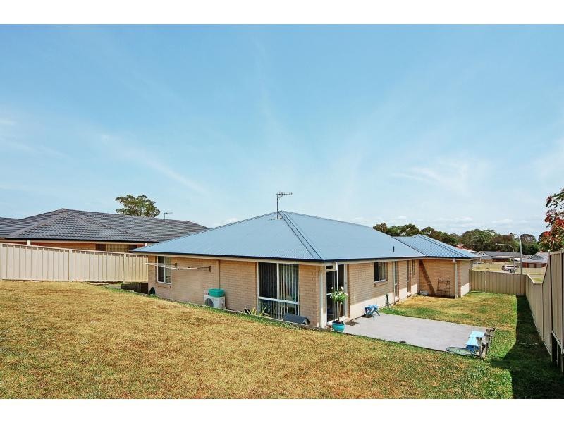 22 Burradoo Crescent, Nowra NSW 2541