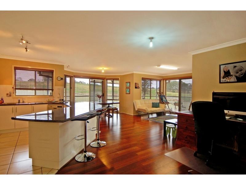 44 Warrigal Street, Nowra NSW 2541