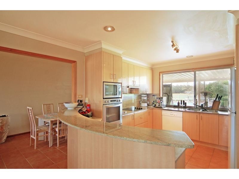154 Woncor Avenue, Nowra Hill NSW 2540